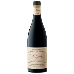 Botella de vino La Servil 2022 de Bodega Cerrón sobre fondo elegante.